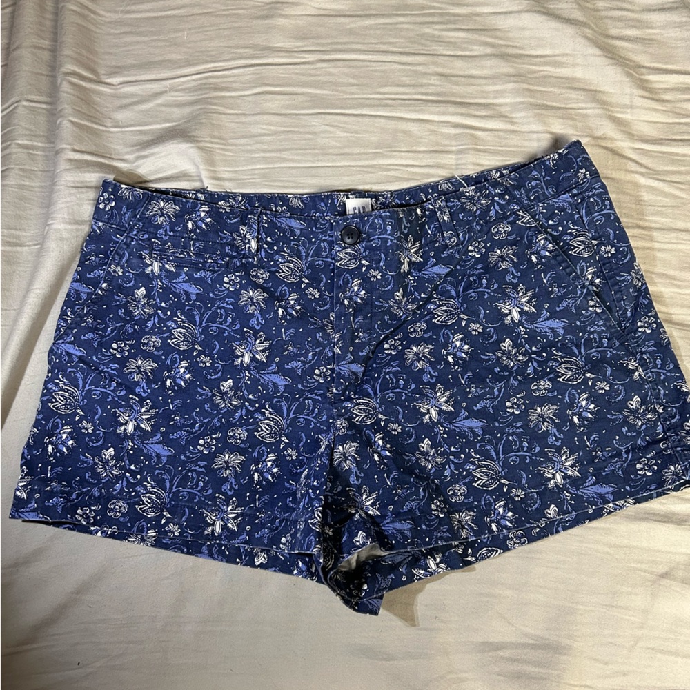 GAP Blue Floral Women's Flat Front Shorts